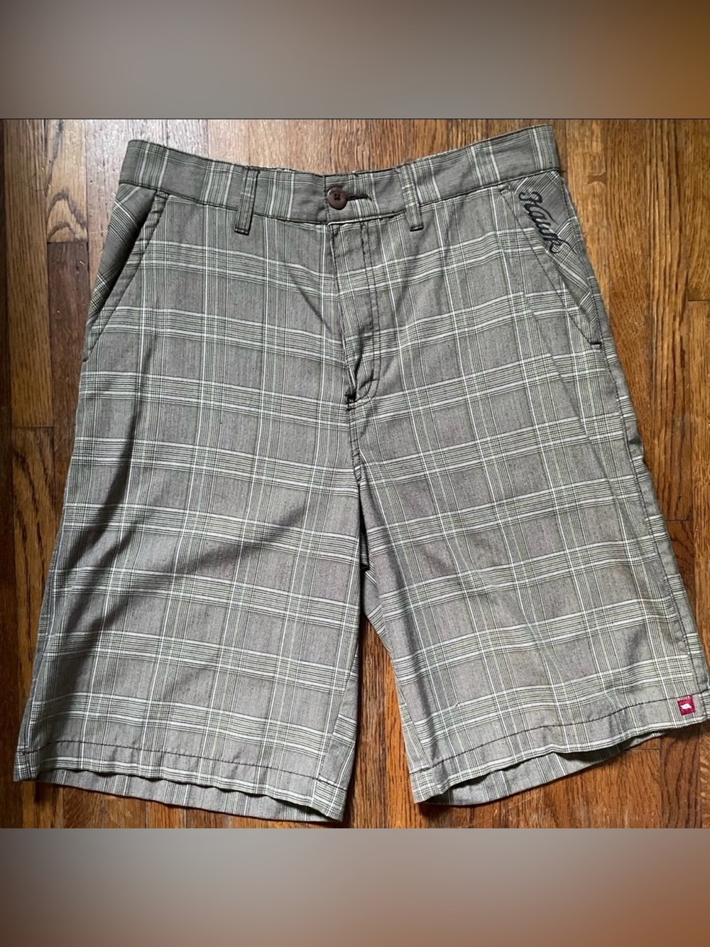 Men's Tony Hawk Plaid Khaki Chino Shorts, size 32